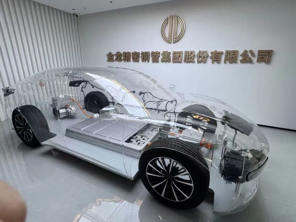 透明汽车 (4) - 1K JPEG