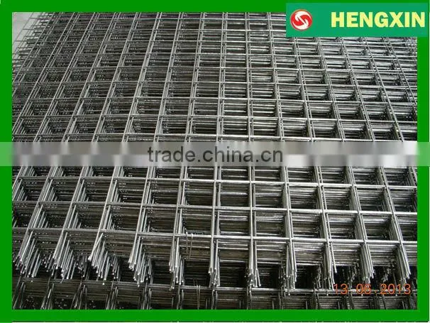 4x4 Black surface welded wire mesh panels