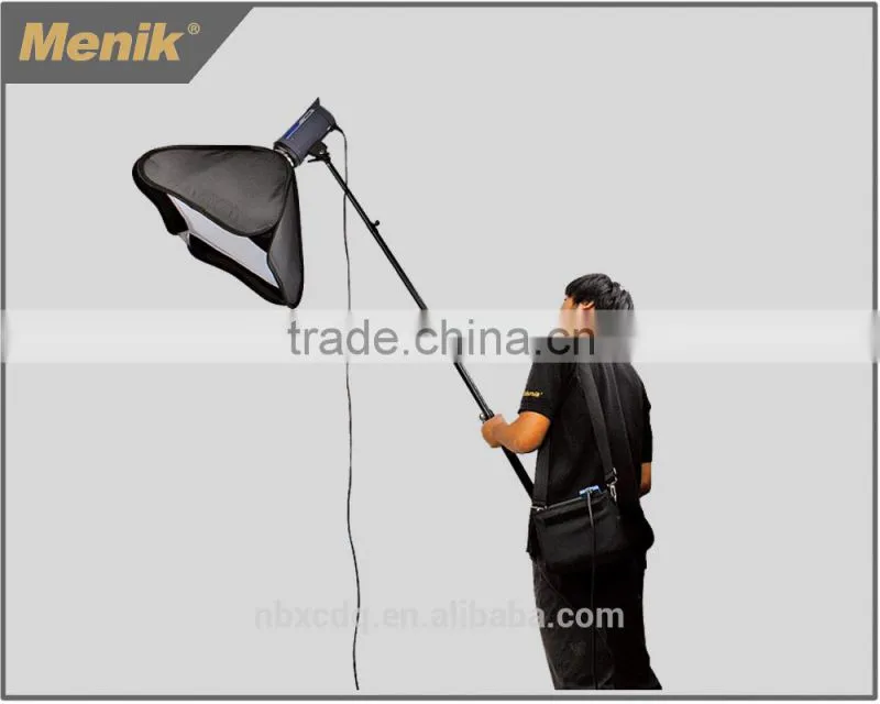 W Portable outdoor studio flash lighting with power pack