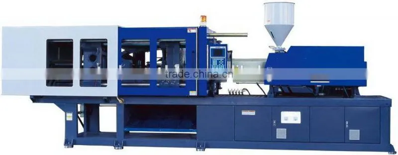 Automatic vertical injection molding machine