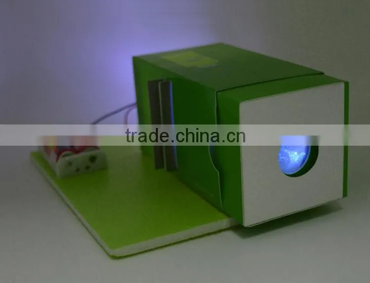 DIY lighter projector in school lesson of science Kits