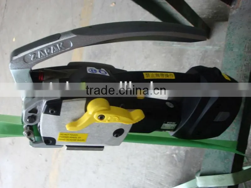 ZP929 2013 Battery Strapping machine for plastic straps from STEK manufacturer