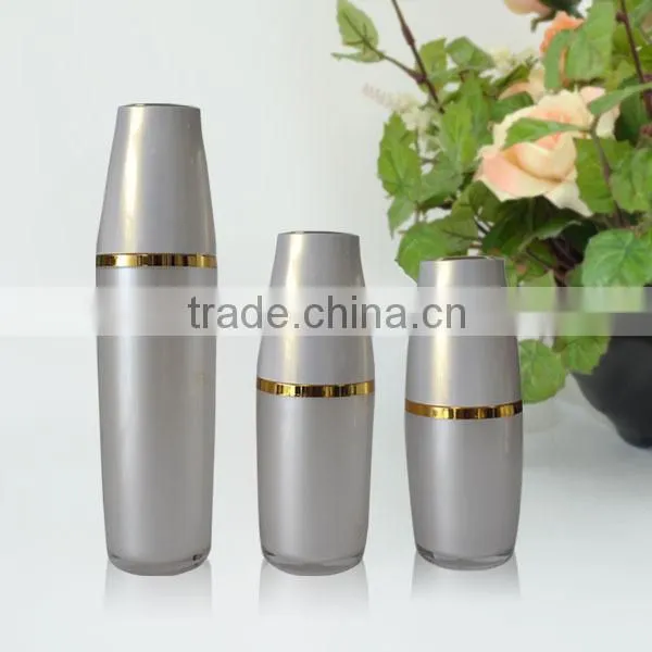 Eco-friendly 30/50/120ml gold round acrylic lotion bttle factory