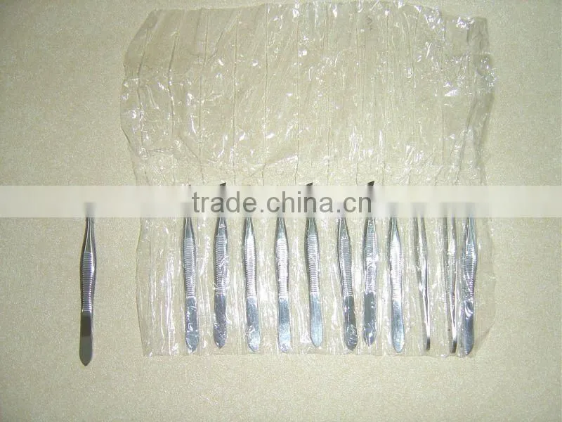 Beautiful stainless steel nice finish eyebrow plucking tweezers