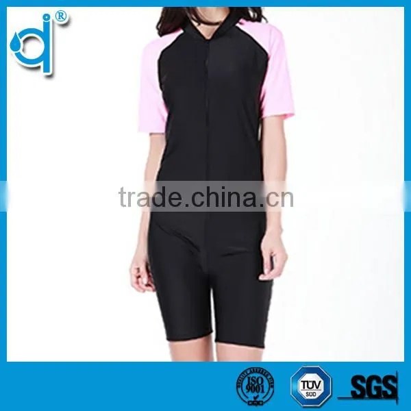 Windproof Waterproof Black and Flower Printed Zipper Jumpsuits Neoprene Diving Suit