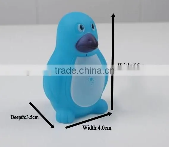 Phthalate Free Penguin Bath Toy for Baby