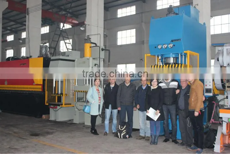 W12-25*3000 CNC Touch Screen Hydraulic Plate Sheet Rolling Bendr Machine with PLC
