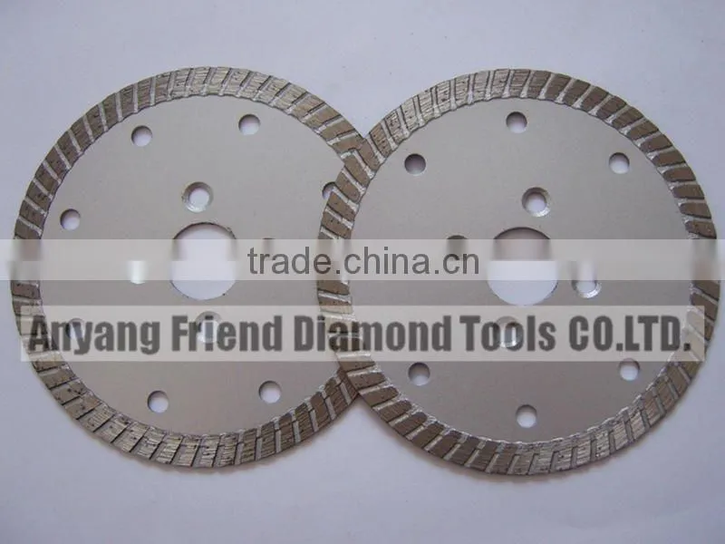 Sharp diamond circular saw blade for cutting stone and construction