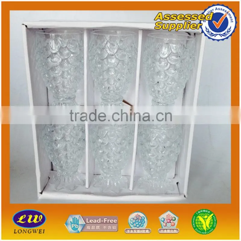 2015 new design fish shape cup glass/pineapple shape glass cup