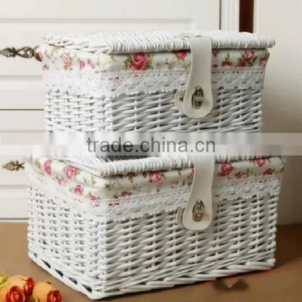 2014 eco-friendly multifunctional white wicker storage basket with lid