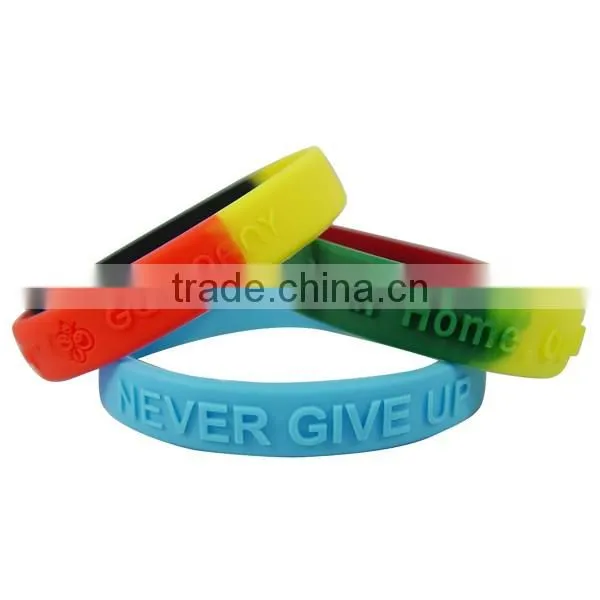 Embossed silicon wristband customize silicone bracelet, lastest fashion bangles