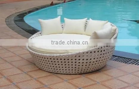 Outdoor Rattan Daybed