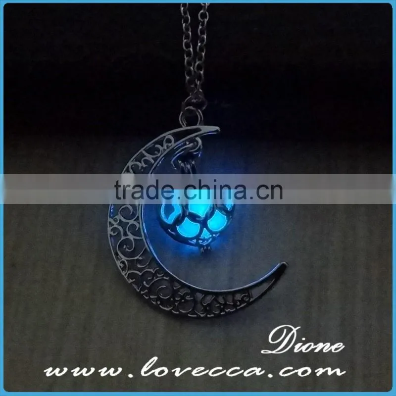 Glowing necklace New style moon start pendant necklace,luminous necklace