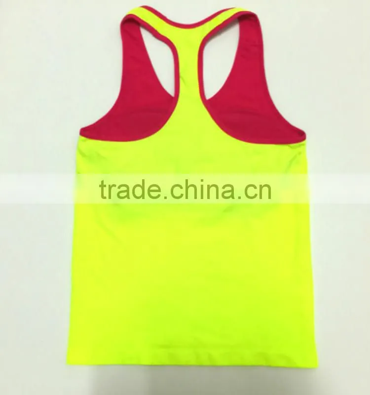 Women light color seamless underwear top
