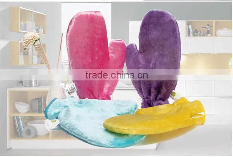 Household cleaning gloves wood fiber gloves free of detergent