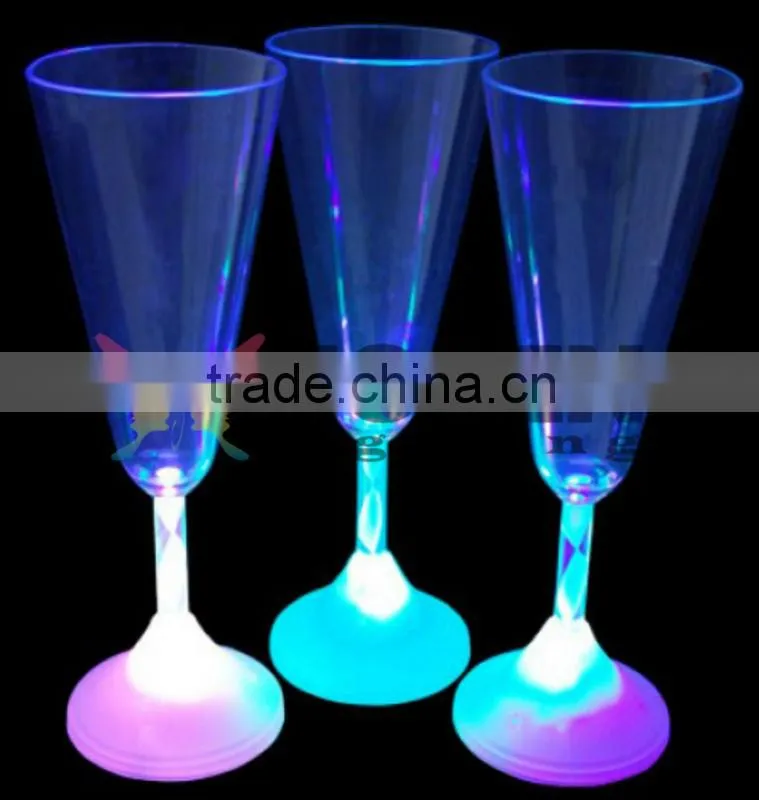 China Led Yard Cup Flashing Yard Glass Champagne Cup