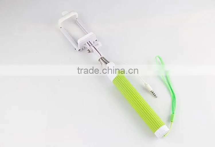 Mini selfie stick with 20cm length only after folding, no need bluetooth selfie stick, hot selling wired selfie stick