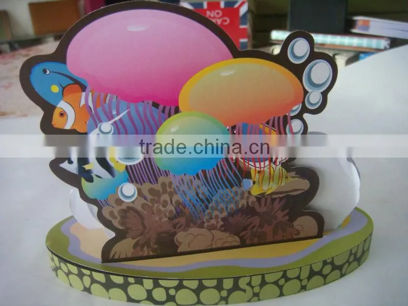 Decoration sticky note with wooden pallet