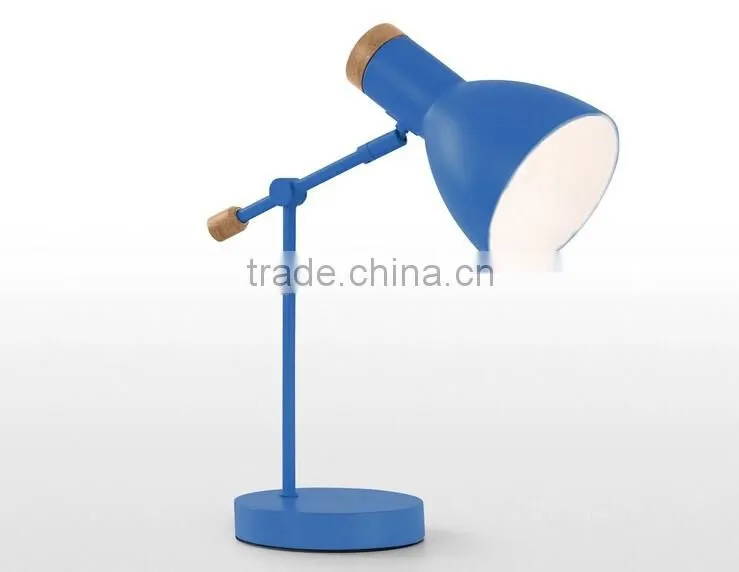 High Quanlity Metal With Powder Coating Finished Bedside Table Lamp Bedroom Study Room Table Lamp