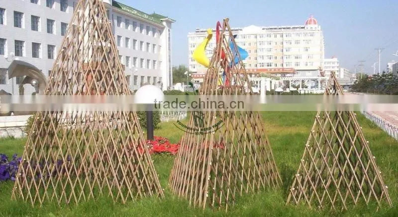 willow trellis