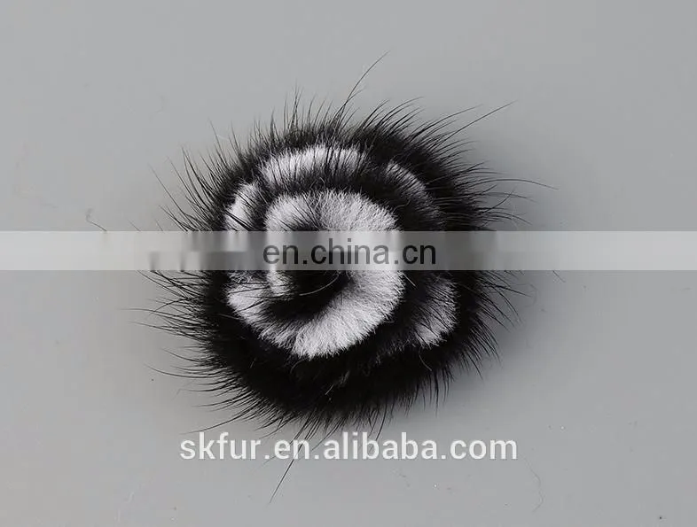 Fluffy and cute factory price mink or fox fur flowers