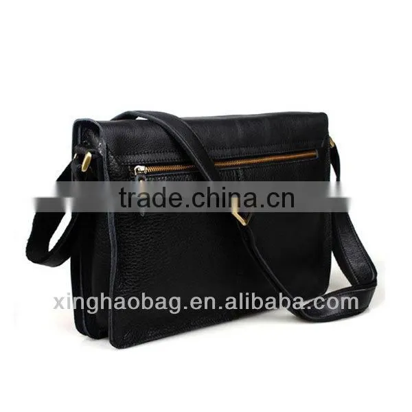 Fashionable leather single-shoulder bag
