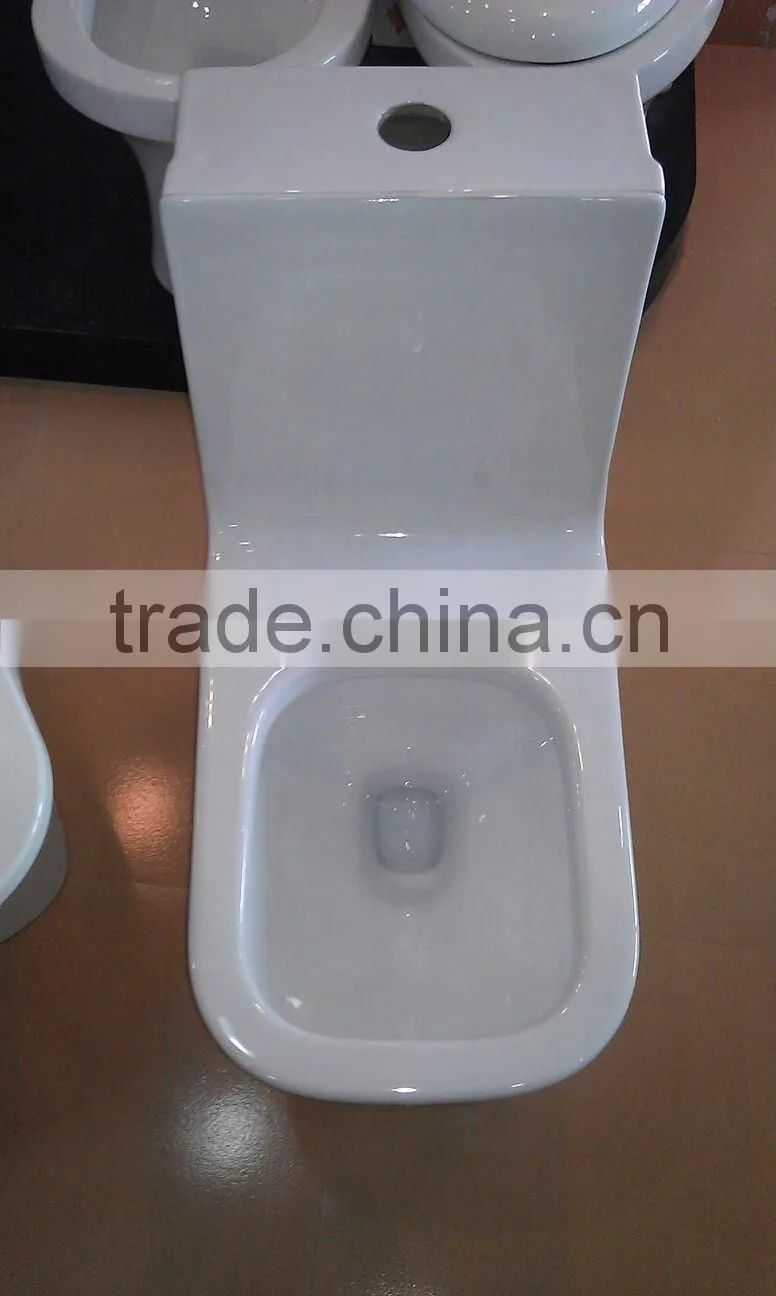 Good sale design popular square toilet siphonic water closet one piece toilet