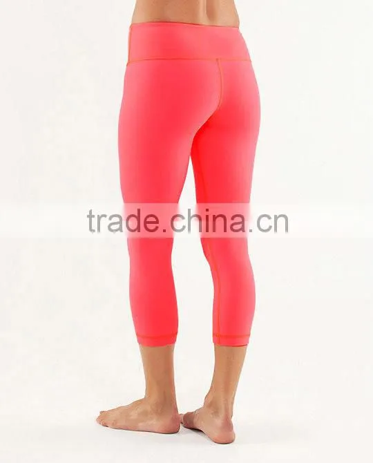 Wholesale cheap top selling newest design high end sports wear women yoga capri pants