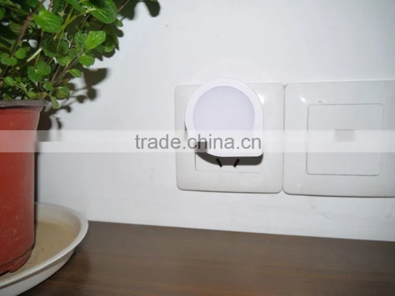 Cute shape LED night light plug-in