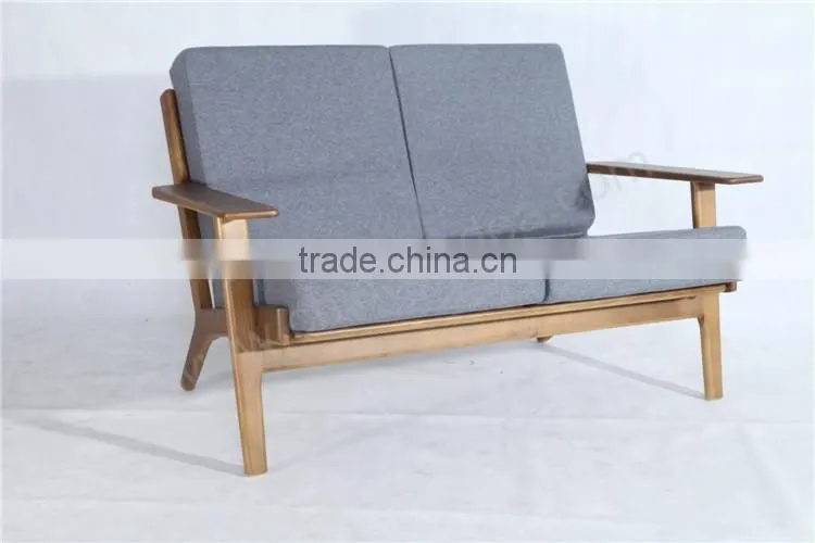 Solid Varnished Wooden Chair Hans wegner 2 seat Plank sofa