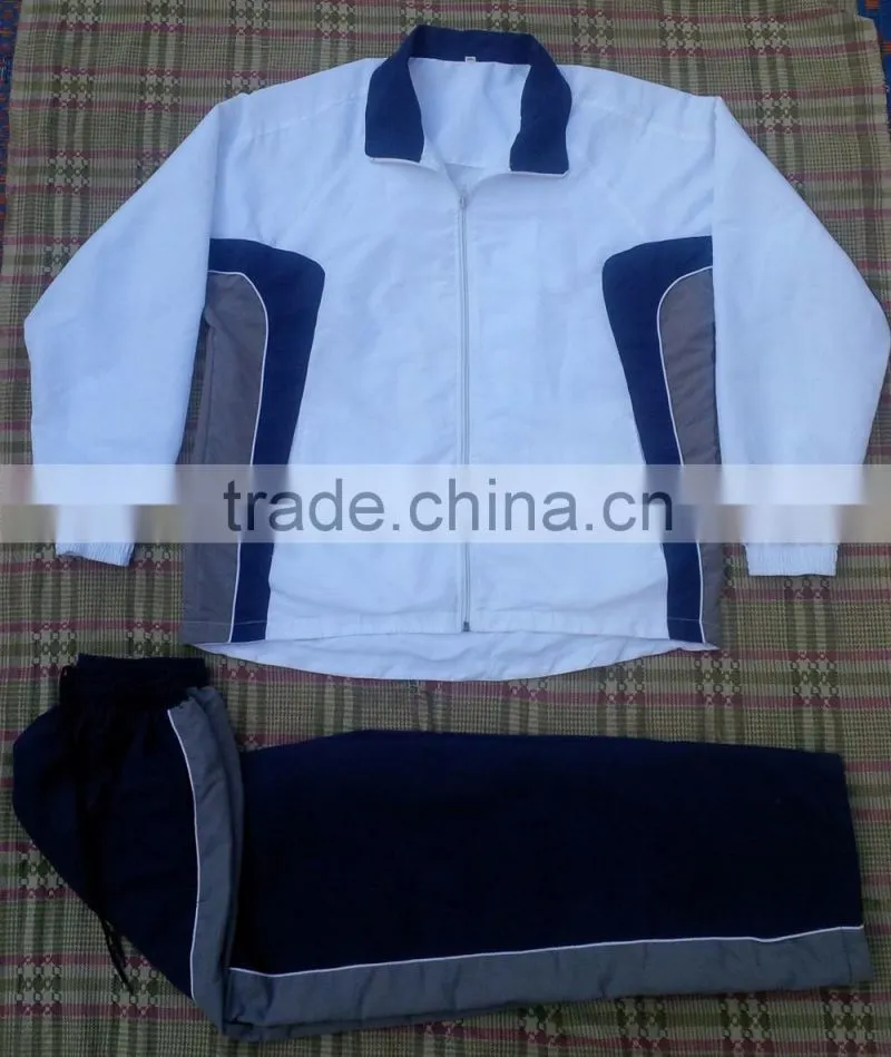 CUSTOMIZE TRACKSUITS SPORT TEAMS TRACKSUITS
