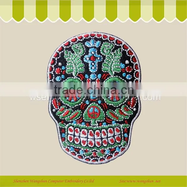 2014 Hot Sale Round Customed Embroidery Badge