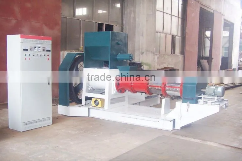 Long time floating fish food machine