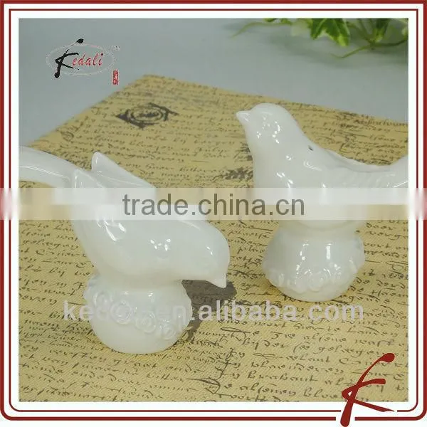 ceramic salt and pepper set bird shape