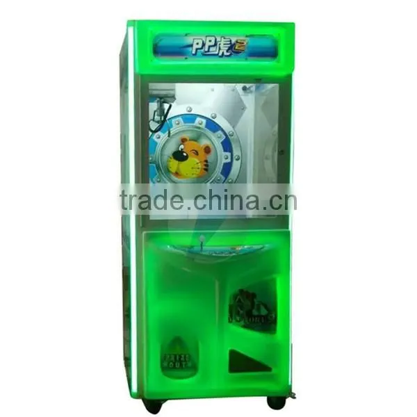 arcade kids coin operated game machine toy crane claw vending game machine for sale