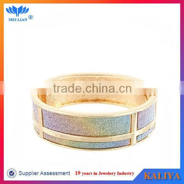 2014 Rhodium Plating Sequined Leather Wrist Belt Shaped Alloy Bangle