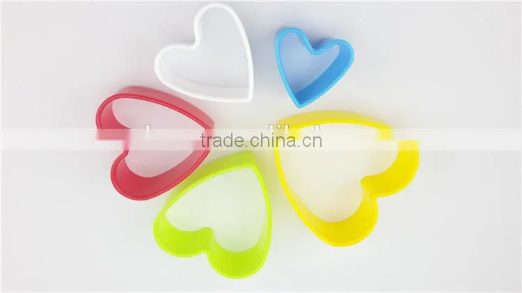 good quality 5pcs heart shape plastic cookie press