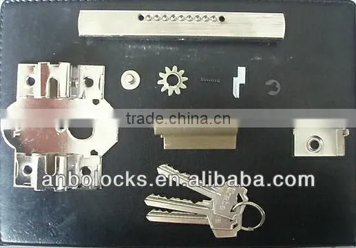 Spanish standard sliding gate locks