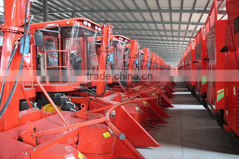 Good modern agricultural machinery 4QZ-1800 self-propelled mini corn harvester machine