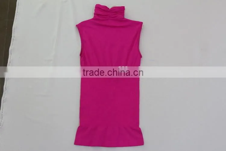 2015 Long Seamless Camisole with wide strap button type before