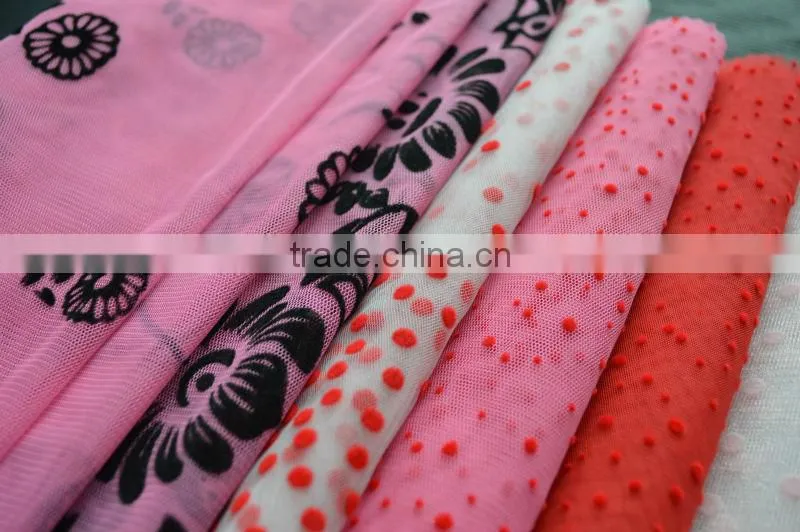 China Textile Fabric Flocked Tulle for Dress Border Printed