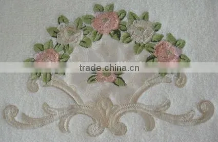 Cotton plain bath towel with embd