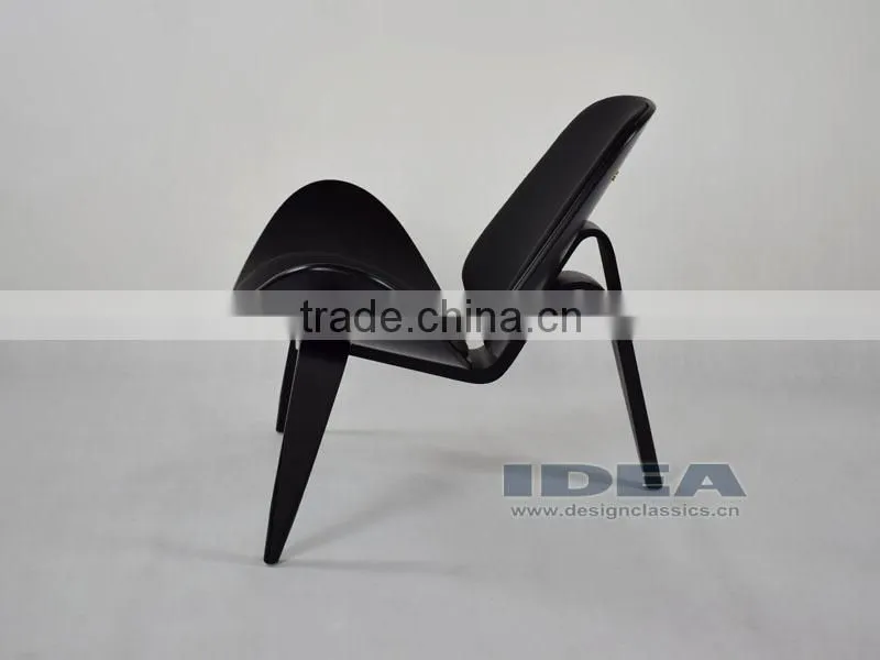 DC6018 Replica Hans Wegner Shell Chair - Black Shell/Black Leather pad