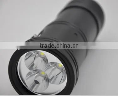 DY-D03 latest design diving light,30w XML-2 3500LUMEN,MAGNETIC CONTROL SWITCH,3PCS 3000MAH battery pack,runtime 2 hours,150meter