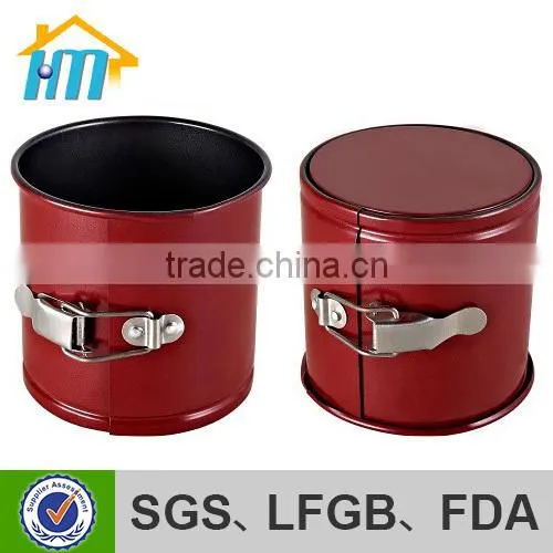 chinese non stick coated carbon steel bakeware spring form supplier