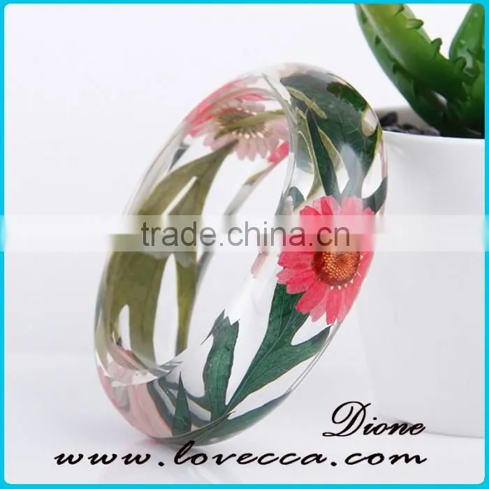 Elegant jewelry women wholesale glass stone bangles with dried flower bracelets