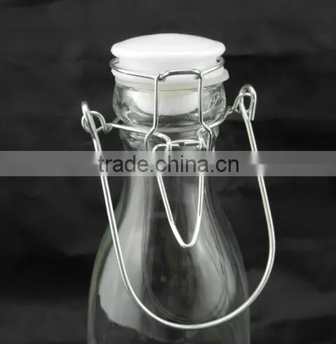 Tapered drink glass bottle with airtight lid