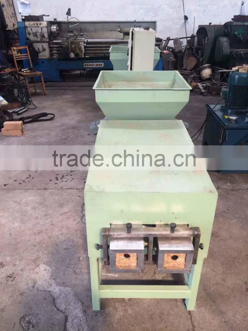 New type factory wood sawdust press machine,wood sawdust block press machine