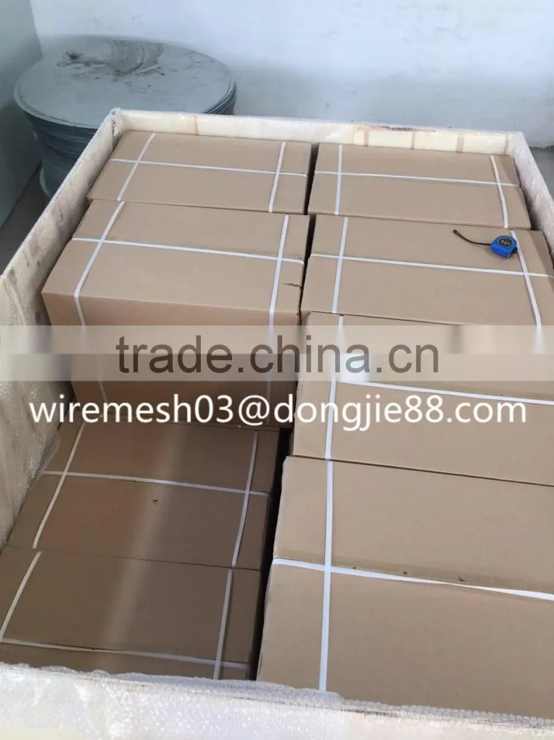 dog carriers and house pet carrier dog cage supplier