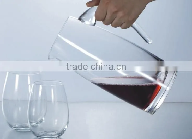 wine shaker/wiskey decanter with scale mark